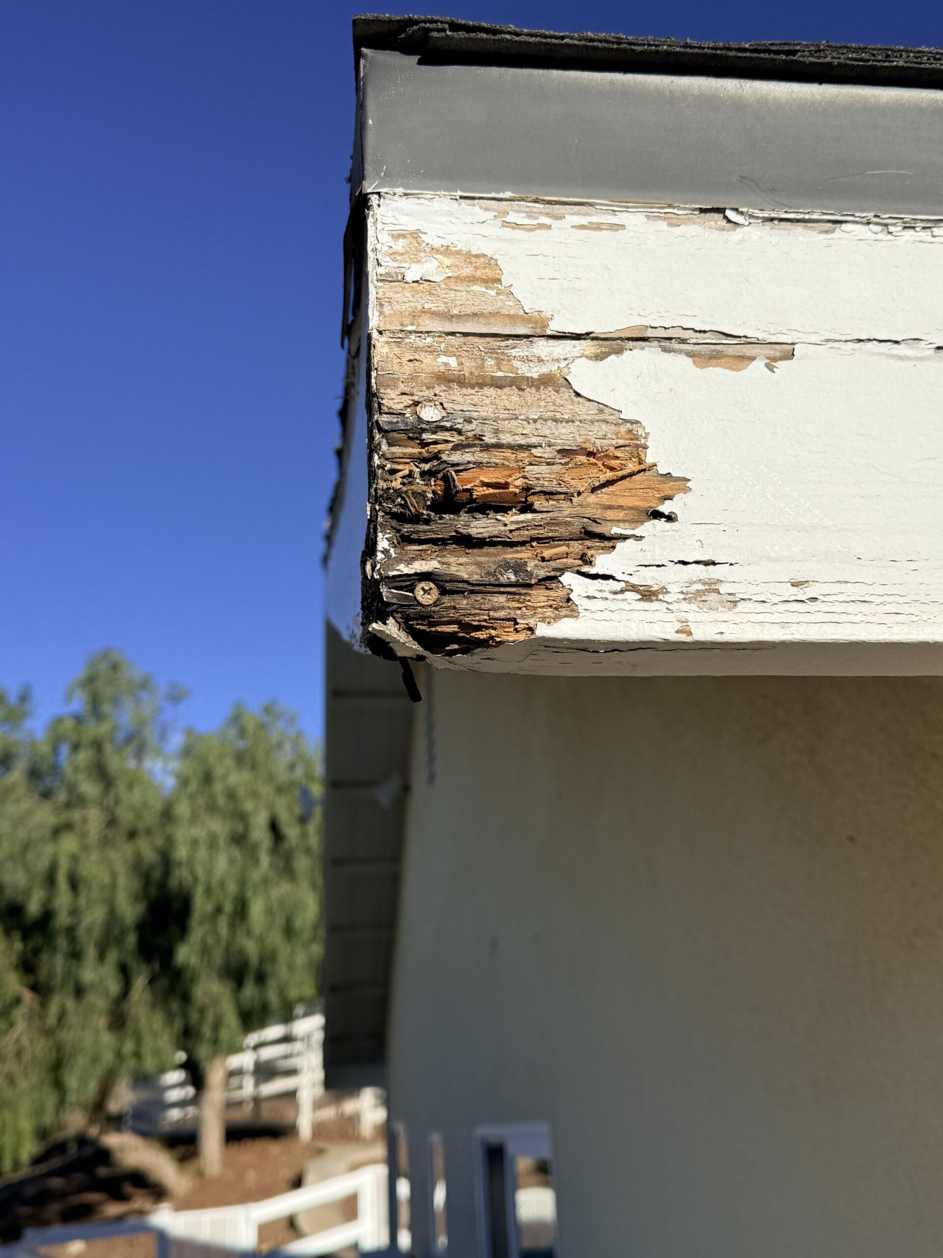 Expert Aluminum and Wood Patio Construction& Repair